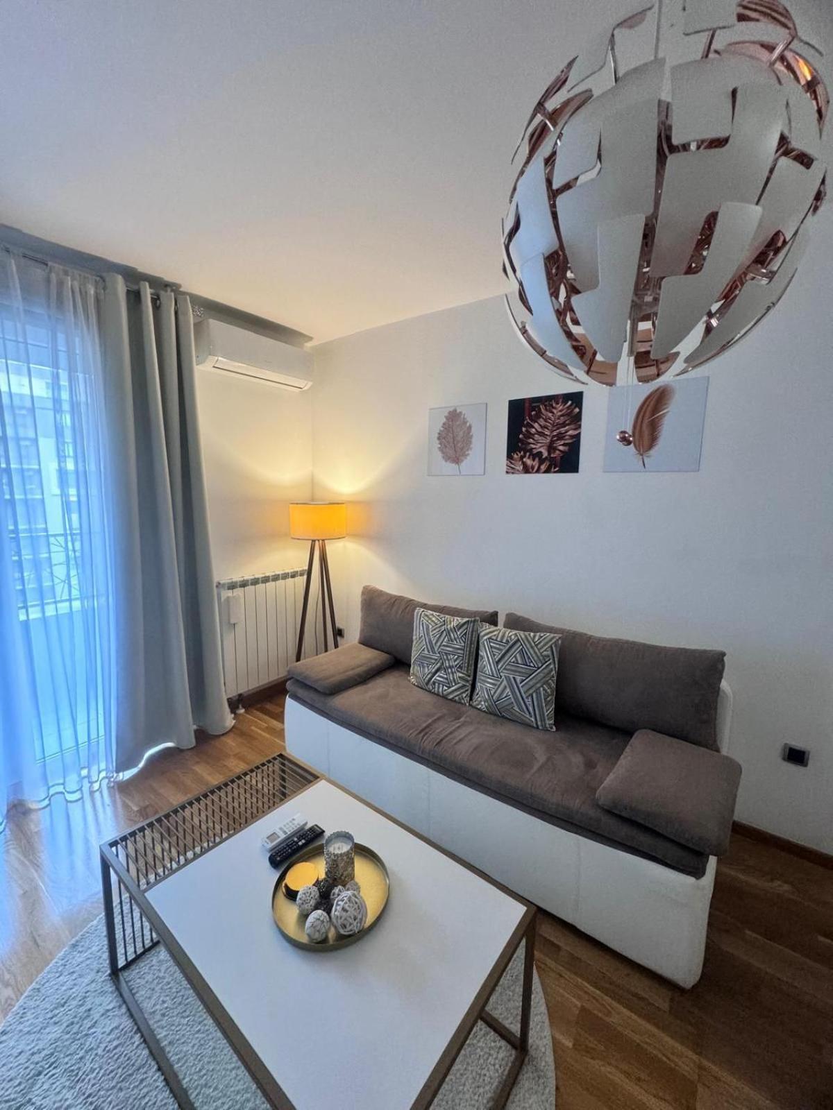 Prestige Bulevar Apartment